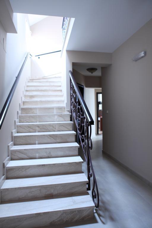 Garni Hotel Tema Nova Čačak Buitenkant foto