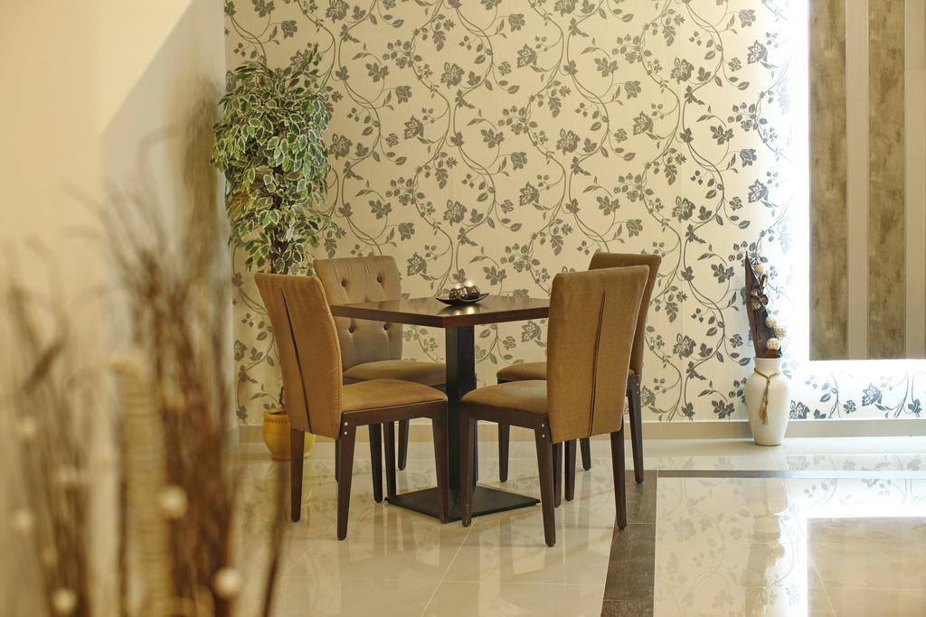 Garni Hotel Tema Nova Čačak Buitenkant foto